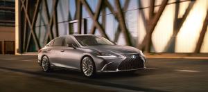 Lexus ES300h 2018 года